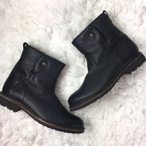 Frye Mara Button Short Black Shearling Lined Boots